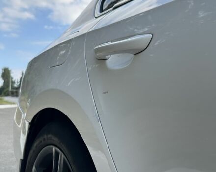 Білий Фольксваген Пассат, об'ємом двигуна 2 л та пробігом 369 тис. км за 10000 $, фото 14 на Automoto.ua