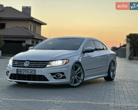 Фольксваген Пассат 2013 в Одессе на Automoto.ua Белый Фольксваген Пассат, объемом двигателя 1.98 л и пробегом 150 тыс. км за 12500 $, фото 19 на Automoto.ua