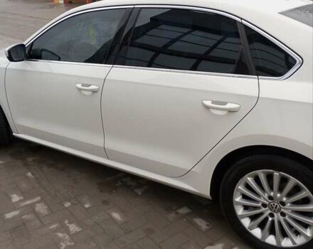 Білий Фольксваген Пассат, об'ємом двигуна 2.5 л та пробігом 159 тис. км за 12500 $, фото 3 на Automoto.ua