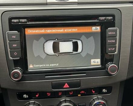 Белый Фольксваген Пассат, объемом двигателя 1.97 л и пробегом 201 тыс. км за 11900 $, фото 14 на Automoto.ua