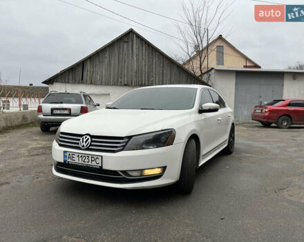 Белый Фольксваген Пассат, объемом двигателя 2.48 л и пробегом 285 тыс. км за 9500 $, фото 2 на Automoto.ua
