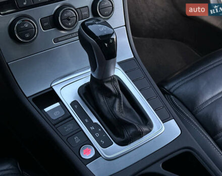 Фольксваген Пассат 2013 в Одессе на Automoto.ua Белый Фольксваген Пассат, объемом двигателя 1.98 л и пробегом 150 тыс. км за 12500 $, фото 62 на Automoto.ua