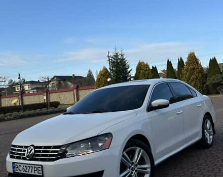 Білий Фольксваген Пассат, об'ємом двигуна 1.8 л та пробігом 153 тис. км за 10000 $, фото 4 на Automoto.ua