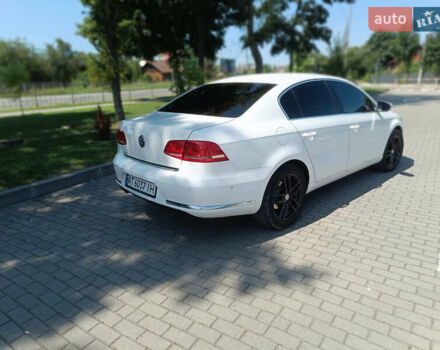 Белый Фольксваген Пассат, объемом двигателя 1.97 л и пробегом 295 тыс. км за 11800 $, фото 5 на Automoto.ua