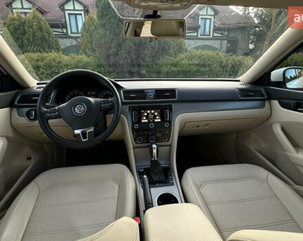 Білий Фольксваген Пассат, об'ємом двигуна 1.8 л та пробігом 153 тис. км за 10000 $, фото 13 на Automoto.ua