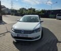 Білий Фольксваген Пассат, об'ємом двигуна 2 л та пробігом 210 тис. км за 11100 $, фото 1 на Automoto.ua