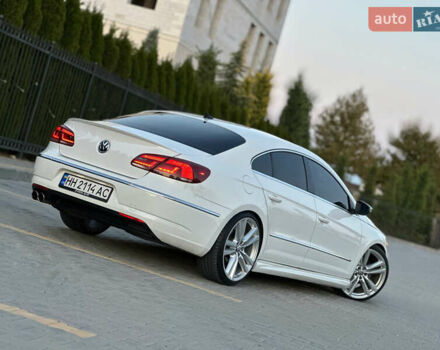 Фольксваген Пассат 2013 в Одессе на Automoto.ua Белый Фольксваген Пассат, объемом двигателя 1.98 л и пробегом 150 тыс. км за 12500 $, фото 23 на Automoto.ua