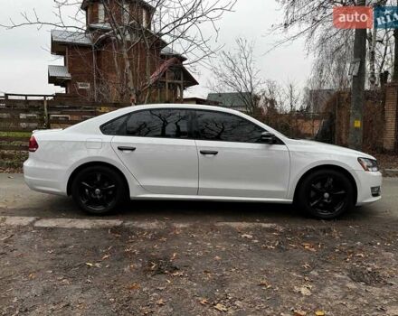 Білий Фольксваген Пассат, об'ємом двигуна 2.5 л та пробігом 206 тис. км за 9990 $, фото 4 на Automoto.ua
