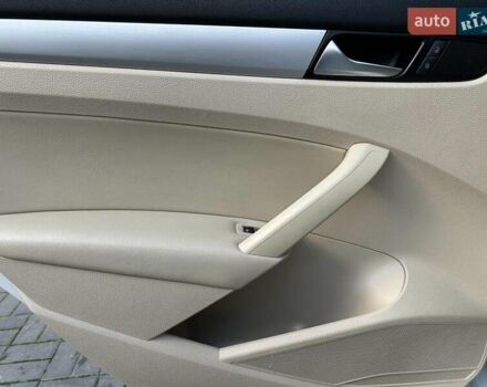 Білий Фольксваген Пассат, об'ємом двигуна 2.5 л та пробігом 159 тис. км за 10990 $, фото 13 на Automoto.ua