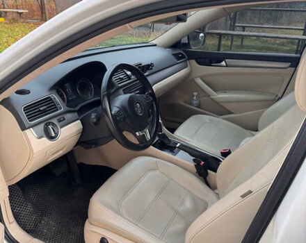 Белый Фольксваген Пассат, объемом двигателя 1.8 л и пробегом 133 тыс. км за 11500 $, фото 7 на Automoto.ua