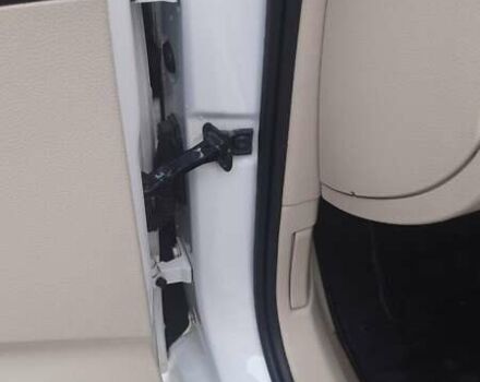 Белый Фольксваген Пассат, объемом двигателя 2 л и пробегом 152 тыс. км за 10600 $, фото 10 на Automoto.ua