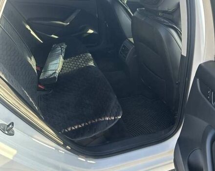 Белый Фольксваген Пассат, объемом двигателя 2 л и пробегом 342 тыс. км за 10000 $, фото 4 на Automoto.ua