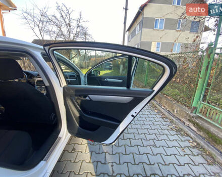 Белый Фольксваген Пассат, объемом двигателя 1.97 л и пробегом 240 тыс. км за 11200 $, фото 13 на Automoto.ua