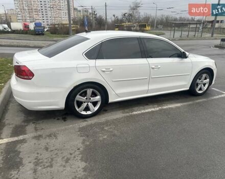 Белый Фольксваген Пассат, объемом двигателя 1.97 л и пробегом 280 тыс. км за 11000 $, фото 4 на Automoto.ua