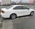 Белый Фольксваген Пассат, объемом двигателя 1.97 л и пробегом 280 тыс. км за 11000 $, фото 4 на Automoto.ua