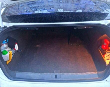 Білий Фольксваген Пассат, об'ємом двигуна 2 л та пробігом 185 тис. км за 11500 $, фото 6 на Automoto.ua