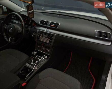 Белый Фольксваген Пассат, объемом двигателя 1.97 л и пробегом 340 тыс. км за 9950 $, фото 49 на Automoto.ua