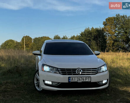 Фольксваген Пассат 2013 в Вышгороде на Automoto.ua Белый Фольксваген Пассат, объемом двигателя 1.97 л и пробегом 102 тыс. км за 14000 $, фото 1 на Automoto.ua