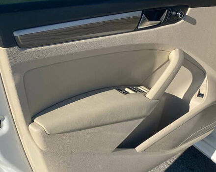 Белый Фольксваген Пассат, объемом двигателя 2.5 л и пробегом 126 тыс. км за 10600 $, фото 36 на Automoto.ua