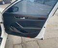 Белый Фольксваген Пассат, объемом двигателя 2.5 л и пробегом 175 тыс. км за 9900 $, фото 14 на Automoto.ua