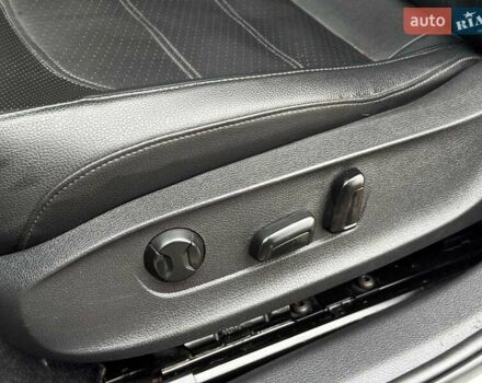 Білий Фольксваген Пассат, об'ємом двигуна 2.5 л та пробігом 206 тис. км за 9990 $, фото 15 на Automoto.ua