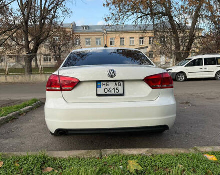 Білий Фольксваген Пассат, об'ємом двигуна 2.5 л та пробігом 220 тис. км за 10000 $, фото 2 на Automoto.ua