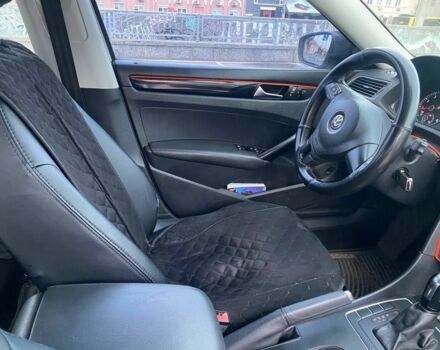 Белый Фольксваген Пассат, объемом двигателя 2.5 л и пробегом 175 тыс. км за 9900 $, фото 10 на Automoto.ua