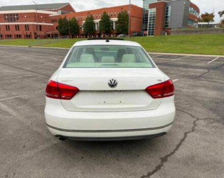 Белый Фольксваген Пассат, объемом двигателя 2.5 л и пробегом 90 тыс. км за 3900 $, фото 6 на Automoto.ua