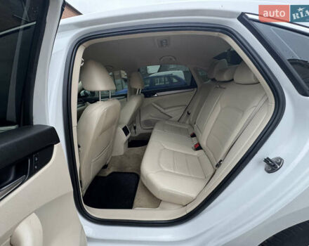 Белый Фольксваген Пассат, объемом двигателя 1.8 л и пробегом 261 тыс. км за 11500 $, фото 10 на Automoto.ua