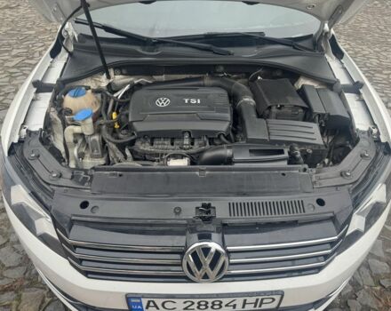 Белый Фольксваген Пассат, объемом двигателя 1.8 л и пробегом 261 тыс. км за 11500 $, фото 4 на Automoto.ua