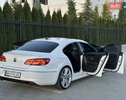 Фольксваген Пассат 2013 в Одессе на Automoto.ua Белый Фольксваген Пассат, объемом двигателя 1.98 л и пробегом 150 тыс. км за 12500 $, фото 31 на Automoto.ua