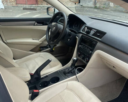 Белый Фольксваген Пассат, объемом двигателя 2.5 л и пробегом 197 тыс. км за 8500 $, фото 8 на Automoto.ua