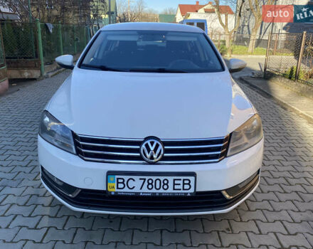 Белый Фольксваген Пассат, объемом двигателя 1.97 л и пробегом 240 тыс. км за 11200 $, фото 1 на Automoto.ua