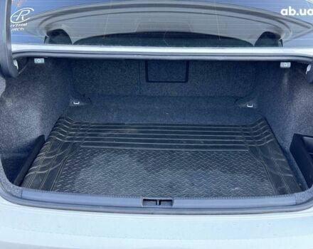 Белый Фольксваген Пассат, объемом двигателя 2 л и пробегом 222 тыс. км за 14190 $, фото 18 на Automoto.ua