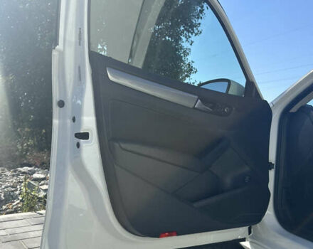 Білий Фольксваген Пассат, об'ємом двигуна 2.46 л та пробігом 241 тис. км за 9100 $, фото 17 на Automoto.ua