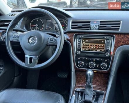 Білий Фольксваген Пассат, об'ємом двигуна 2 л та пробігом 222 тис. км за 14190 $, фото 24 на Automoto.ua