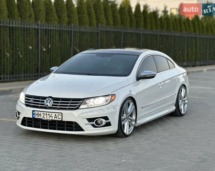 Фольксваген Пассат 2013 в Одессе на Automoto.ua Белый Фольксваген Пассат, объемом двигателя 1.98 л и пробегом 150 тыс. км за 12500 $, фото 12 на Automoto.ua
