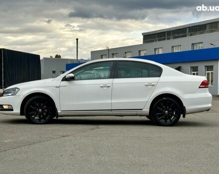 Белый Фольксваген Пассат, объемом двигателя 1.6 л и пробегом 194 тыс. км за 11400 $, фото 1 на Automoto.ua