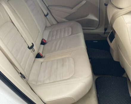 Білий Фольксваген Пассат, об'ємом двигуна 2 л та пробігом 220 тис. км за 10800 $, фото 6 на Automoto.ua