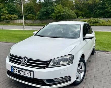 Белый Фольксваген Пассат, объемом двигателя 1.8 л и пробегом 236 тыс. км за 11000 $, фото 6 на Automoto.ua