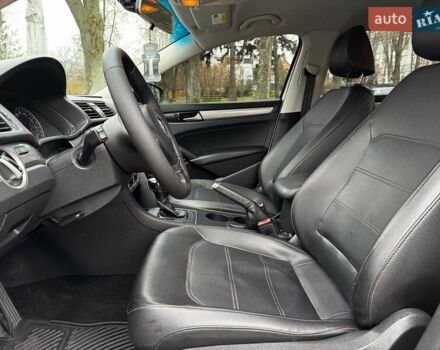 Білий Фольксваген Пассат, об'ємом двигуна 2.5 л та пробігом 206 тис. км за 9990 $, фото 19 на Automoto.ua