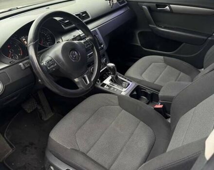 Белый Фольксваген Пассат, объемом двигателя 1.8 л и пробегом 236 тыс. км за 11000 $, фото 9 на Automoto.ua