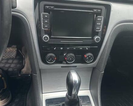 Белый Фольксваген Пассат, объемом двигателя 1.97 л и пробегом 280 тыс. км за 11000 $, фото 5 на Automoto.ua