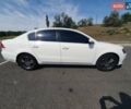 Белый Фольксваген Пассат, объемом двигателя 1.97 л и пробегом 300 тыс. км за 12000 $, фото 17 на Automoto.ua