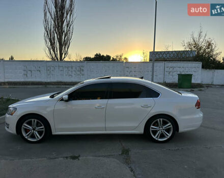 Белый Фольксваген Пассат, объемом двигателя 2.5 л и пробегом 210 тыс. км за 10000 $, фото 3 на Automoto.ua