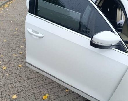 Белый Фольксваген Пассат, объемом двигателя 1.97 л и пробегом 221 тыс. км за 11000 $, фото 9 на Automoto.ua