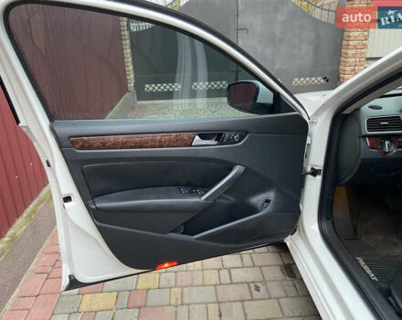 Белый Фольксваген Пассат, объемом двигателя 1.97 л и пробегом 270 тыс. км за 13200 $, фото 45 на Automoto.ua