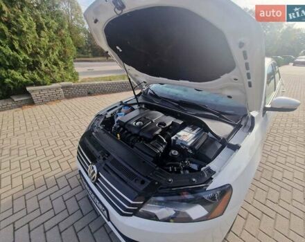 Фольксваген Пассат 2013 в Запорожье на Automoto.ua Белый Фольксваген Пассат, объемом двигателя 2.48 л и пробегом 192 тыс. км за 10500 $, фото 19 на Automoto.ua