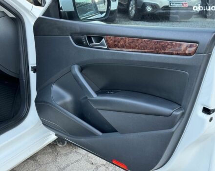 Белый Фольксваген Пассат, объемом двигателя 2 л и пробегом 222 тыс. км за 14190 $, фото 21 на Automoto.ua