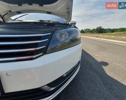 Белый Фольксваген Пассат, объемом двигателя 1.97 л и пробегом 300 тыс. км за 12000 $, фото 7 на Automoto.ua